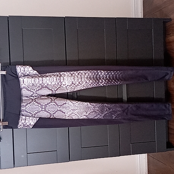 Sport stretchy pants - Picture 2 of 5